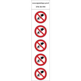 Autocollants Interdiction d'éteindre avec de l'eau - P011 norme iso 7010 – par Lot de 5